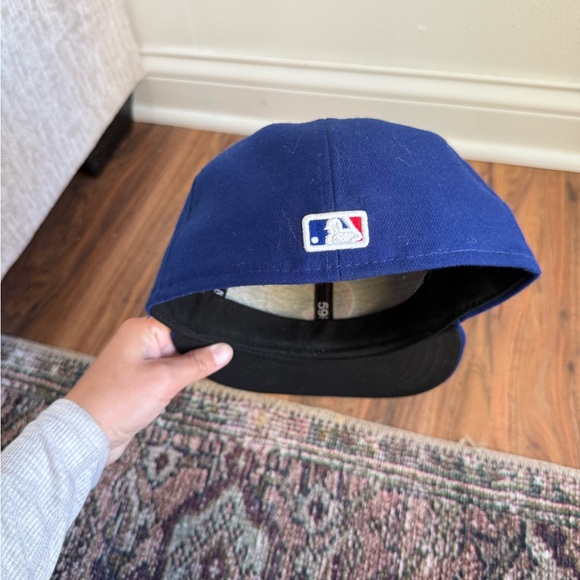 Cubs royal Blue Baseball Cap with Red Logo - Picture 2 of 3